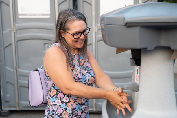 Best Porta potty delivery and setup  in Bondurant, IA